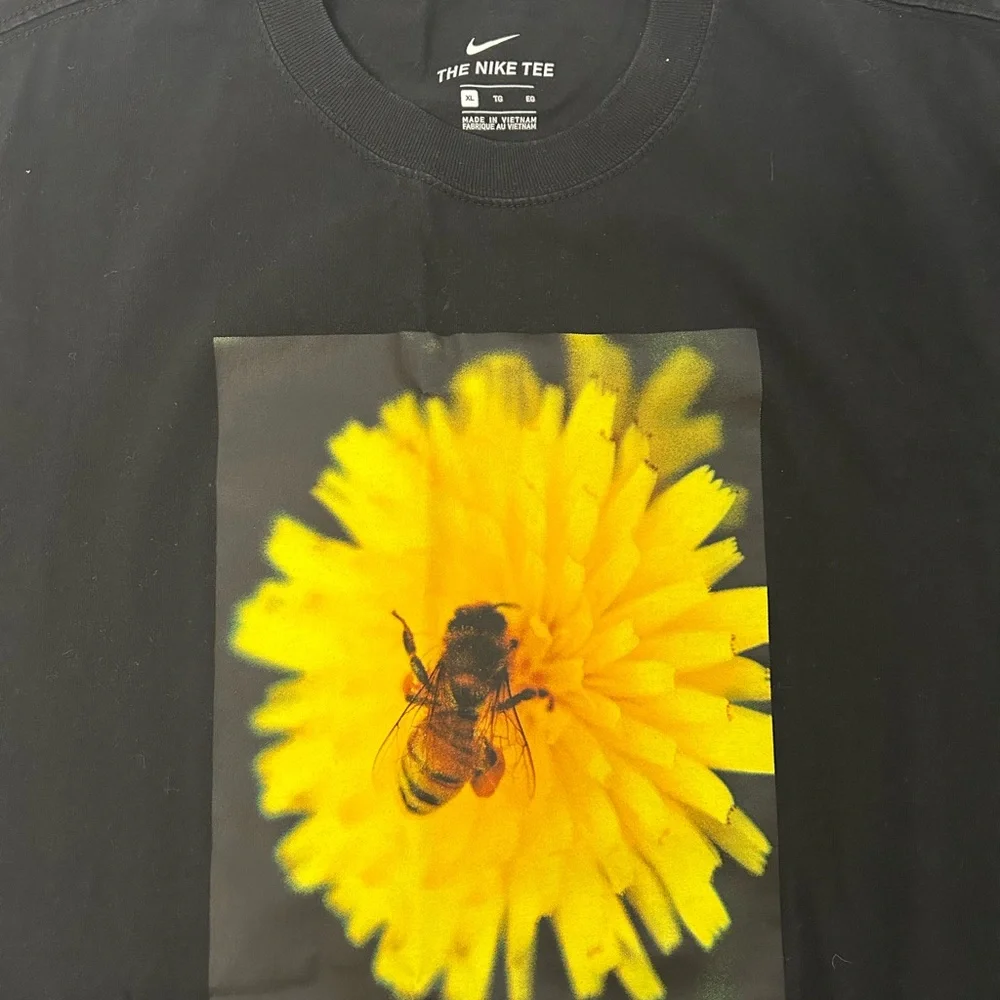 Nike SB “Bee” tee - Picture 2 of 3